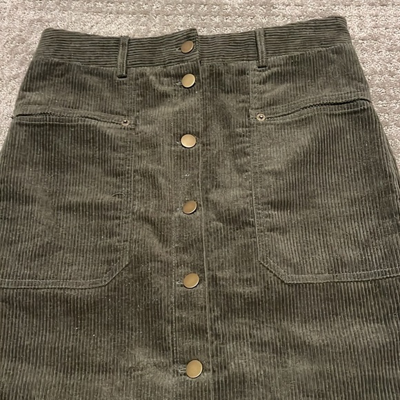 Corduroy skirt - Picture 2 of 5